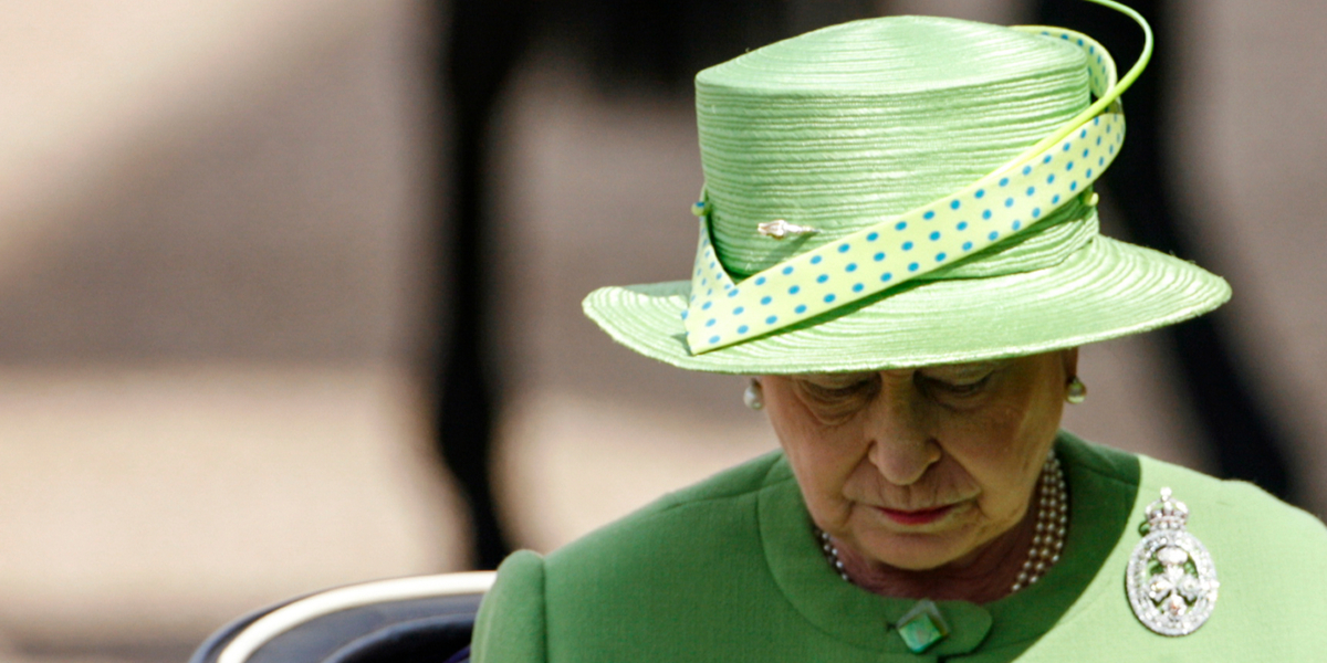 Dronning Elizabeth II er færdig på Buckingham Palace