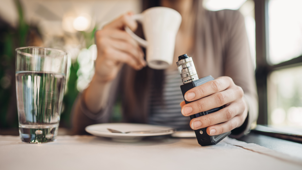 Myndigheder har kendt til faren ved e-cigaretter i årevis uden at gøre noget ved det