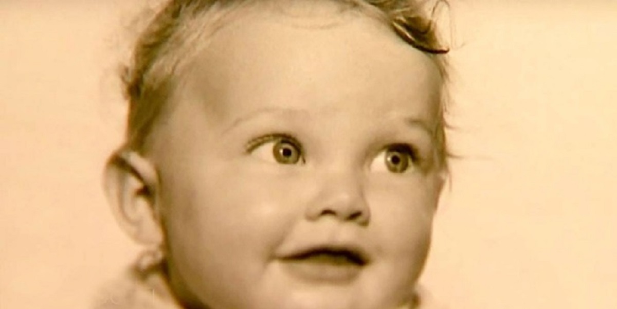 Det er 58 år siden, at den nyfødte pige blev fundet efterladt i en skov: Omtrent 6 årtier senere ringer hendes telefon