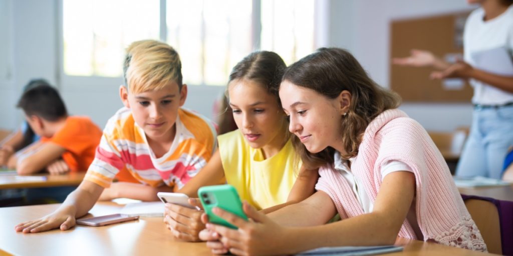 Kommune gør det som de første: Skærmfri skoletid på vej