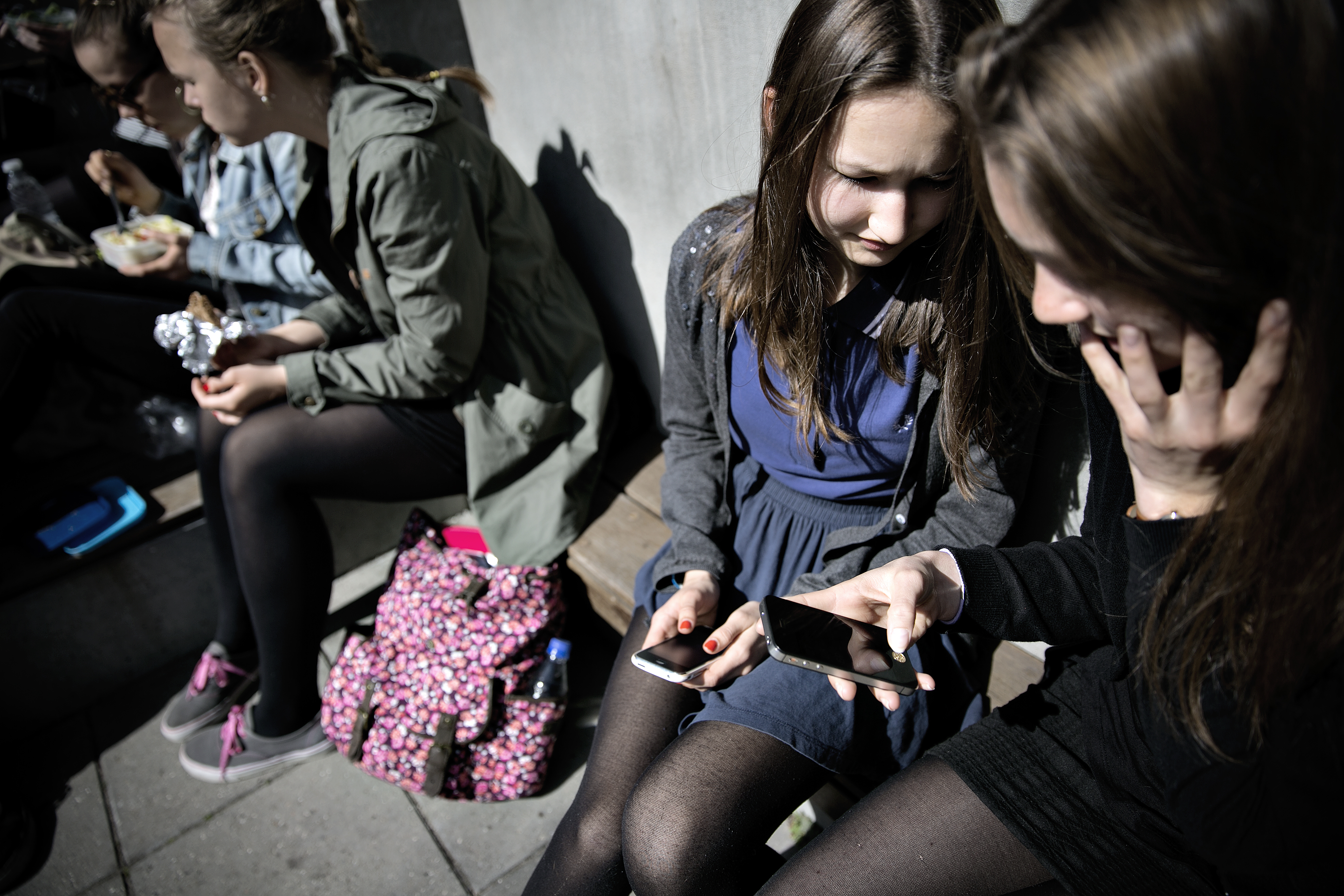 Frankrig forbyder mobiltelefoner i skolen