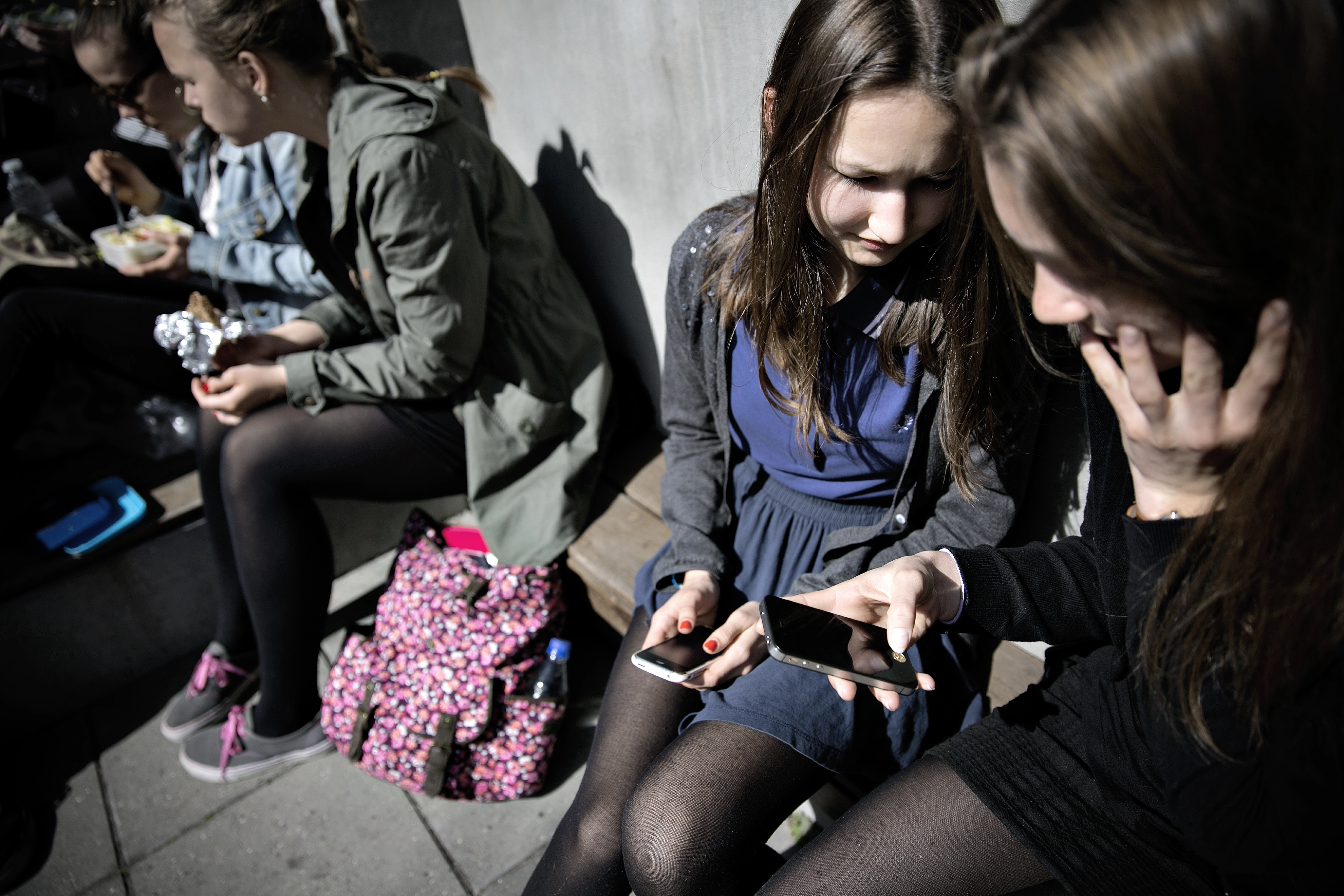 Frankrig forbyder mobiltelefoner i skolen