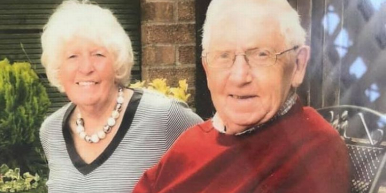 Efter corona-indlæggelse: 89-årige Elizabeth blev sat af ved forkert hus af ambulance og lagt i fremmedes seng