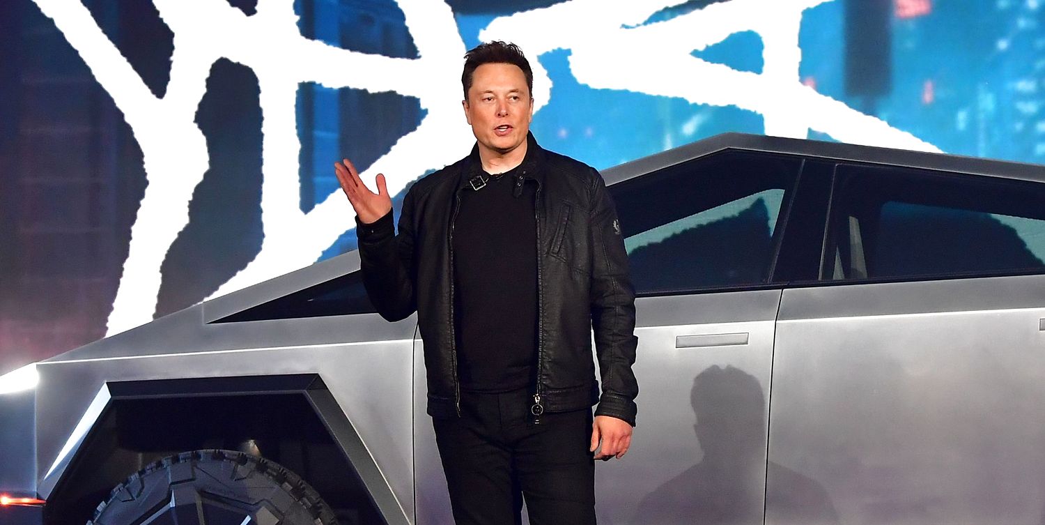 James Bond-bil var inspiration til Tesla CyberTruck: Elon Musk købte den for 7 millioner af ældre ægtepar