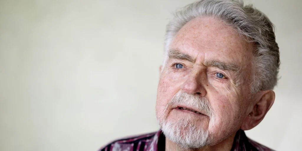 Her skal Erik Clausen bisættes