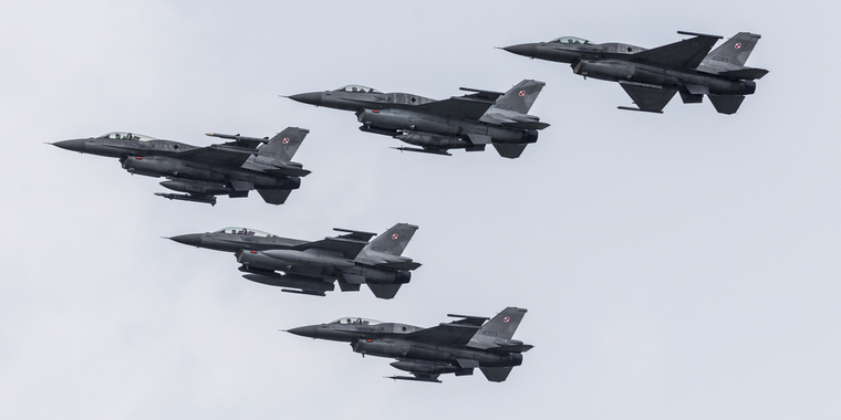 Derfor skulle danske F-16 fly i aktion