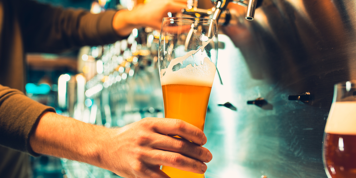 Specialenhed skal sikre, at barer hælder fadøl ordentlig op