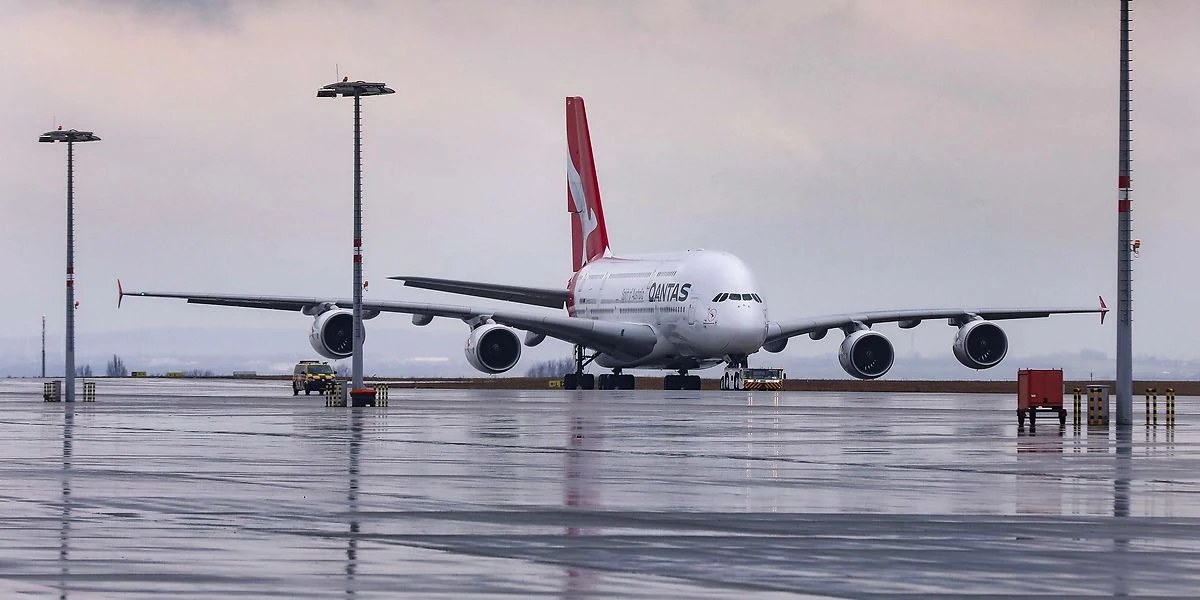 Indstiller al flytrafik omgående