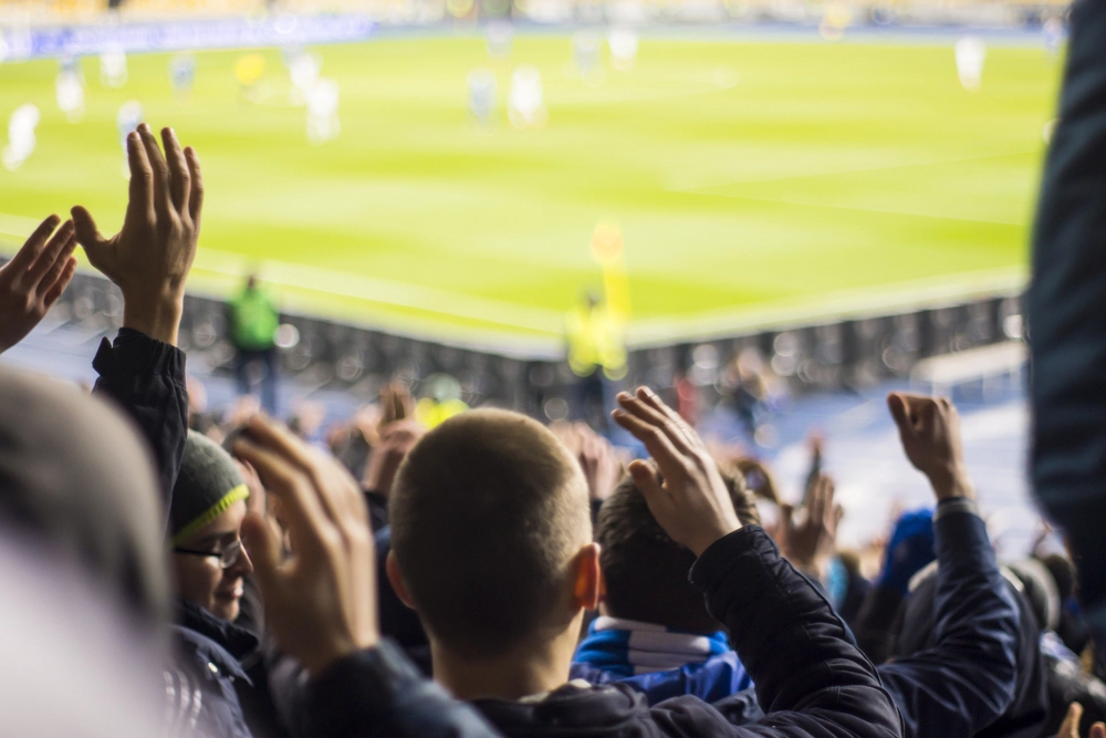 Nu SKAL du være vaccineret for at se fodbold