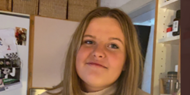 Politiet efterlyser 13-årige Freya