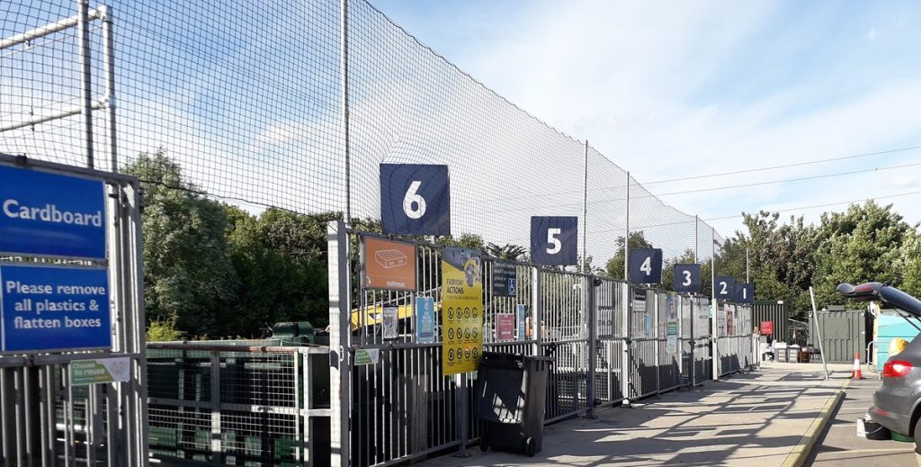 Genbrugspladserne har fået nok: Stop med at aflevere disse ting ved os