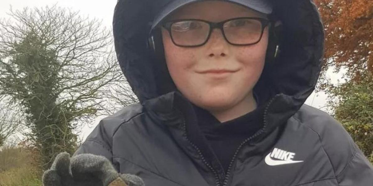10-årige George var ude med metaldetektor: Pludselig gjorde han et vildt fund