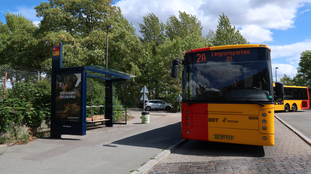 To kvinder anmelder mand: Han ‘hev sig i elastikken’ i bussen
