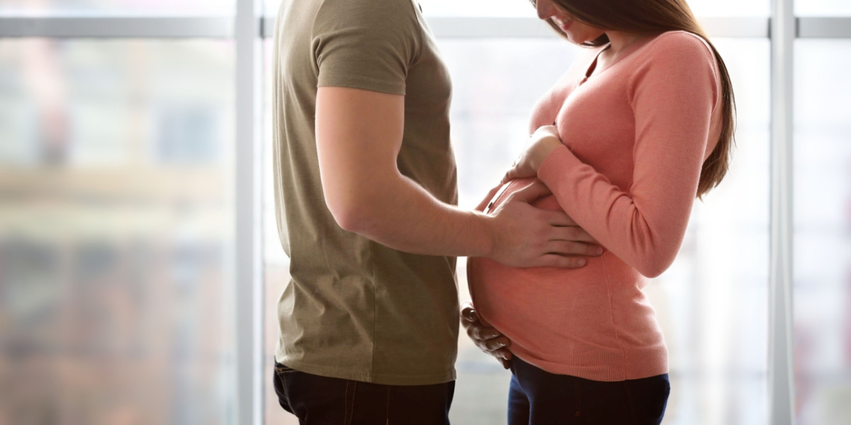 Par havde datet i 6 uger da hun blev gravid: Kort efter fik hun den chokerende sandhed om ham