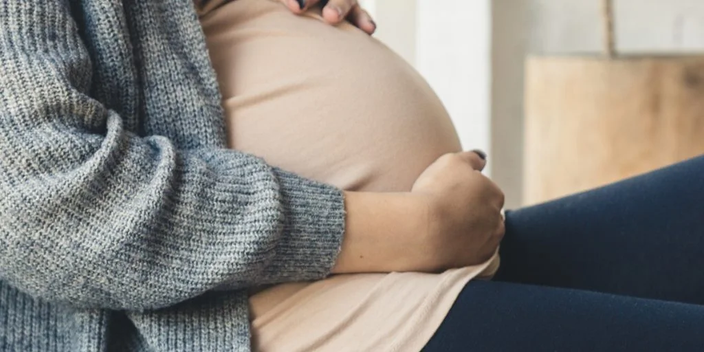 42-årig var ‘højgravid’: Fik kæmpe chok da hun hørte sandheden