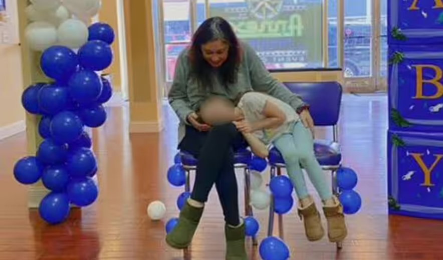 Gravid mor bryder sammen: Få timer før væltede beskederne ind