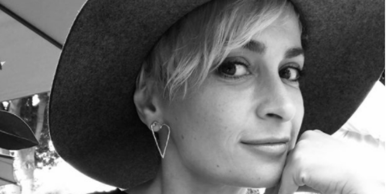 Breaking: Hollywoodstjerne dræber Halyna Hutchins på filmset i ulykke