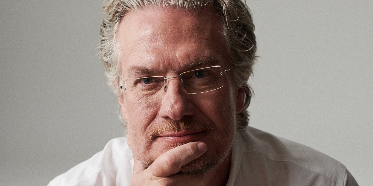 Liberal Alliance-politiker hænger ung skoleelev ud: Nu er han endt i shitstorm