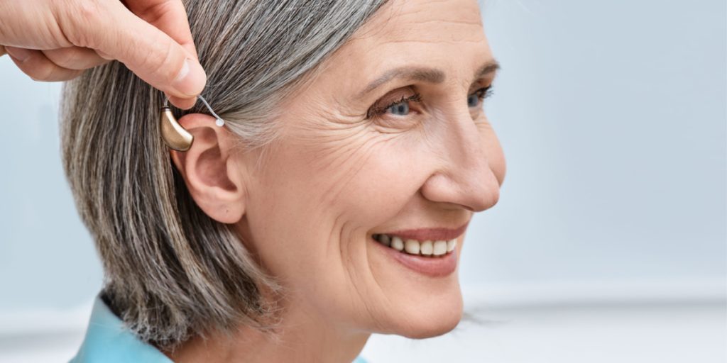 Ny dansk forskning: Høretab øger risikoen for denne forfærdelige sygdom