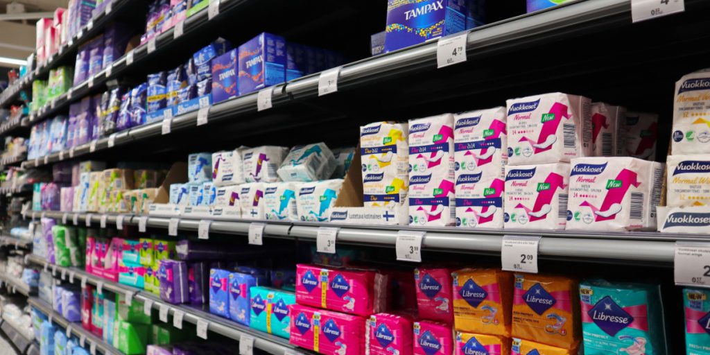 Nu sker det: Momsen på hygiejneprodukter bliver fjernet