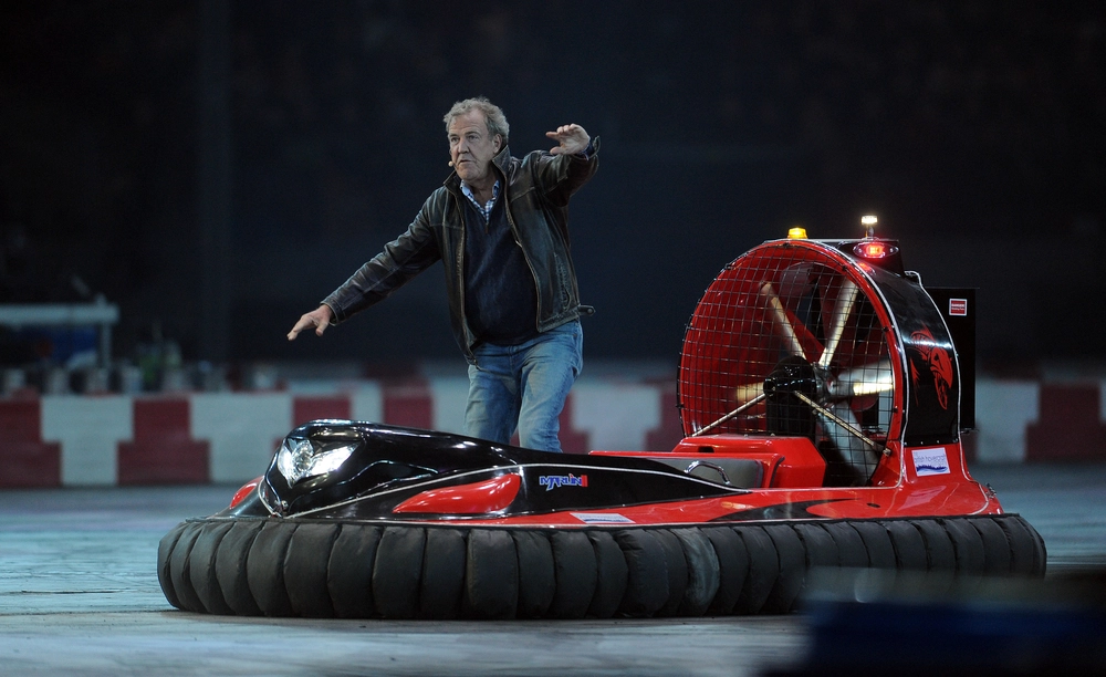 Coronaramt Jeremy Clarkson: “Troede jeg skulle dø alene”