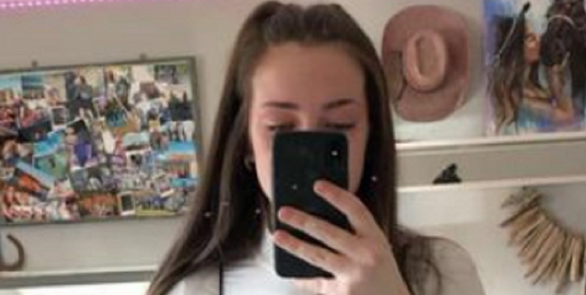 17-årig pige sendt hjem fra skole grundet ‘upassende påklædning’: Læreren følte sig utilpas