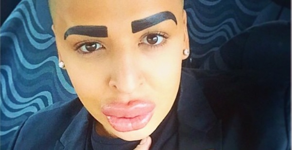 Mand bruger over 900.000 kroner på at ligne Kim Kardashian