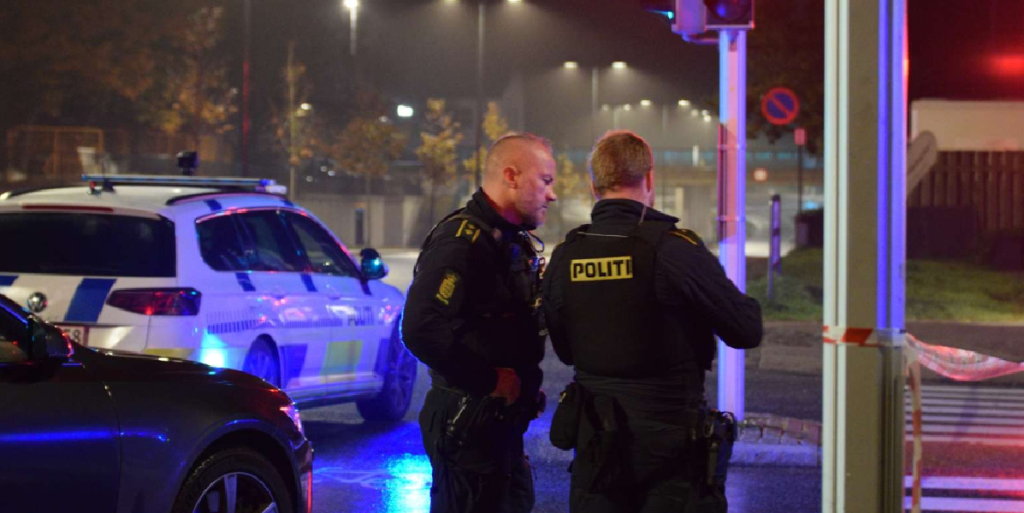 24-årig mand dræbt med kniv: Nu udsender politiet efterlysning