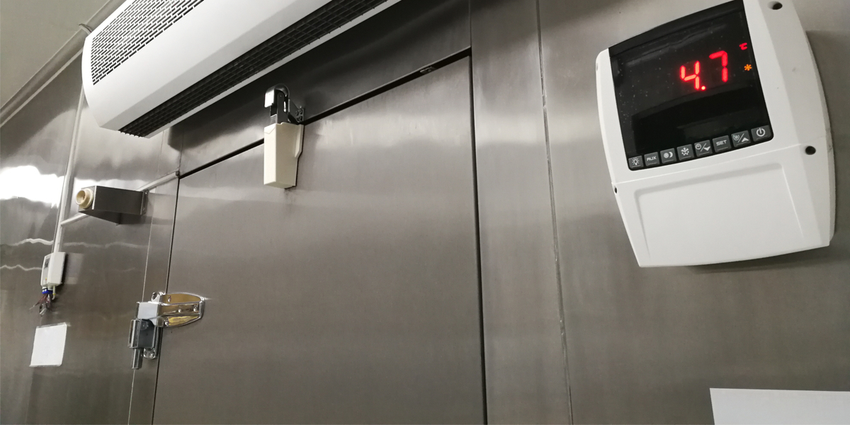 Kvinde fra Kalundborg skulle gøre kølerum rent: Så gik det galt