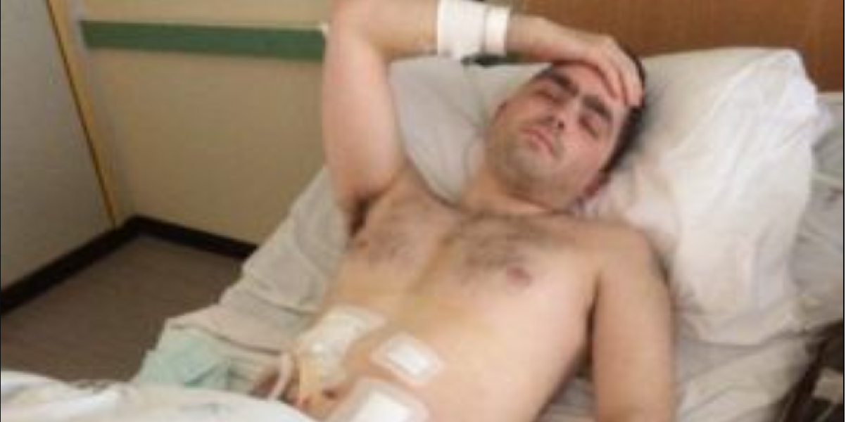 Kristoffer troede smerterne skyldtes madforgiftning: Han fik en chokerende besked på hospitalet
