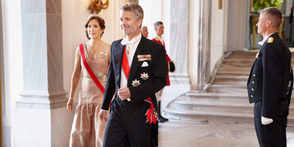 Kronprins Frederik tager over: Nu skal han være regent