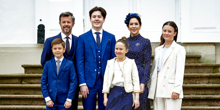 Det gik slet ikke som forventet: Sådan så kronprinsfamilien kampen lørdag aften