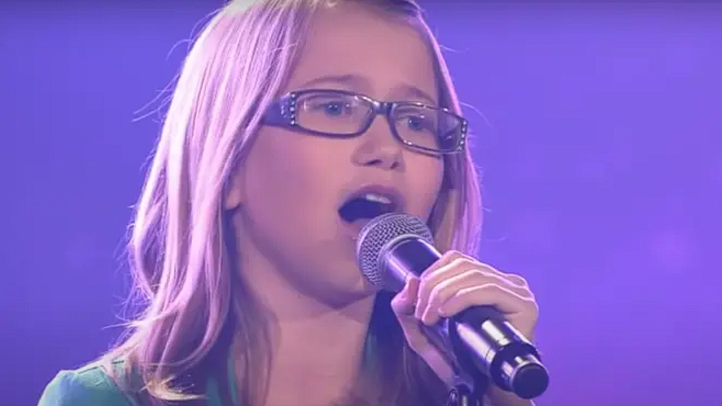 Videoen tager hele internettet med storm: 13-årigs fortolkning af ‘I Will Always Love You’ bringer dommerne til tårer