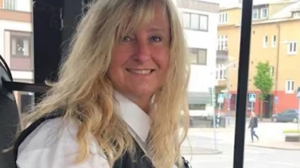 Buschaufføren Lena fik nok og smed gymnasielev af: Få timer senere tager situationen en uventet drejning