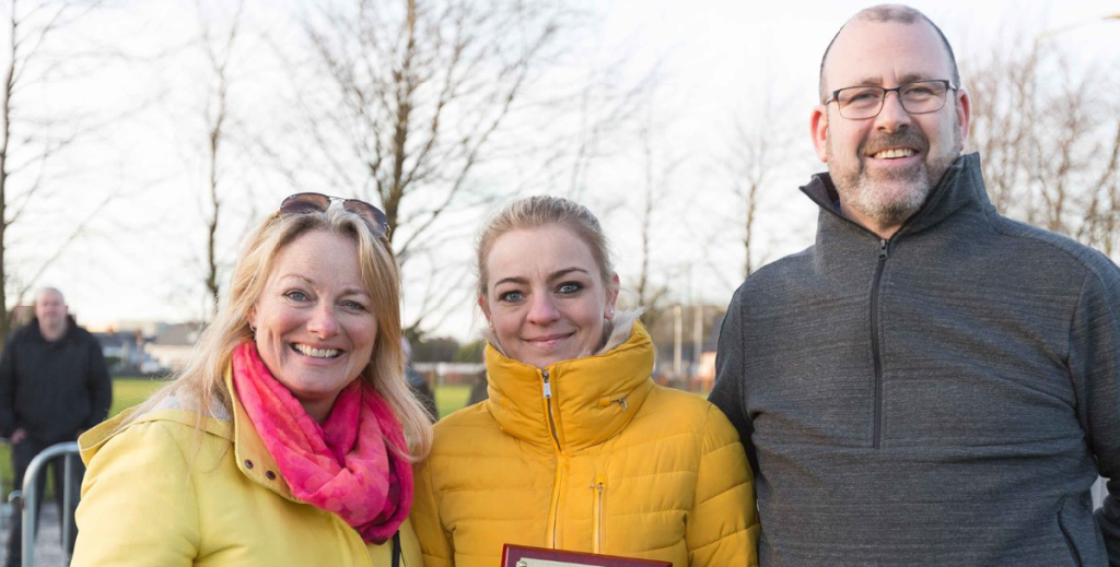 Kamila havde vildt forsikringskrav på 5,5 millioner kroner – men se så bare Facebook-opslaget der kostede hende det hele