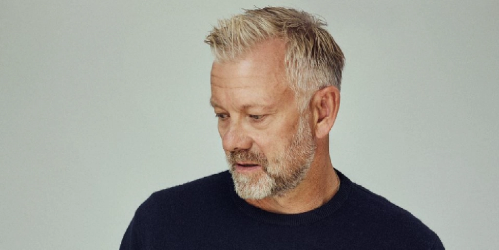 Finder sted i foråret 2025: For første gang kan du gøre det med Casper Christensen