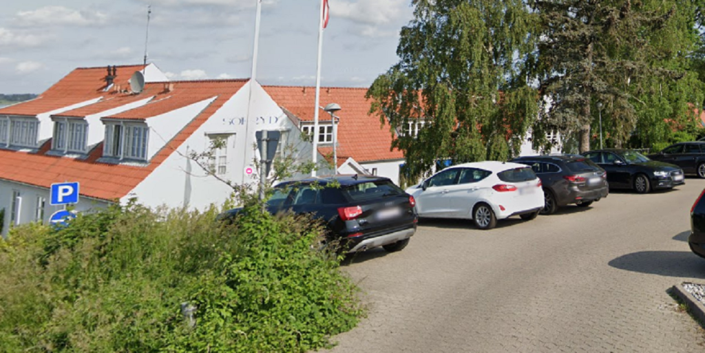 Historien gentager sig: Ikonisk badehotel konkurs igen