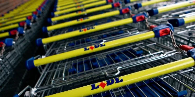 Han skulle købe tyggegummi i Lidl: Lavede denne pinlige brøler ved kassen