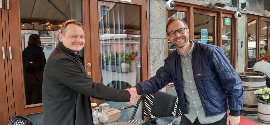 Michaels spil om sommerfugle hitter allerede inden udgivelse