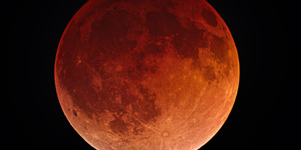 Denne dato kan man se måneformørkelse fra fire forskellige kontinenter: Den sidste af sin slags indtil 2025