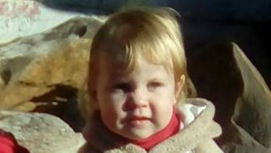 2-årig lavede i bleen: Blev straffet med bad i kogende vand
