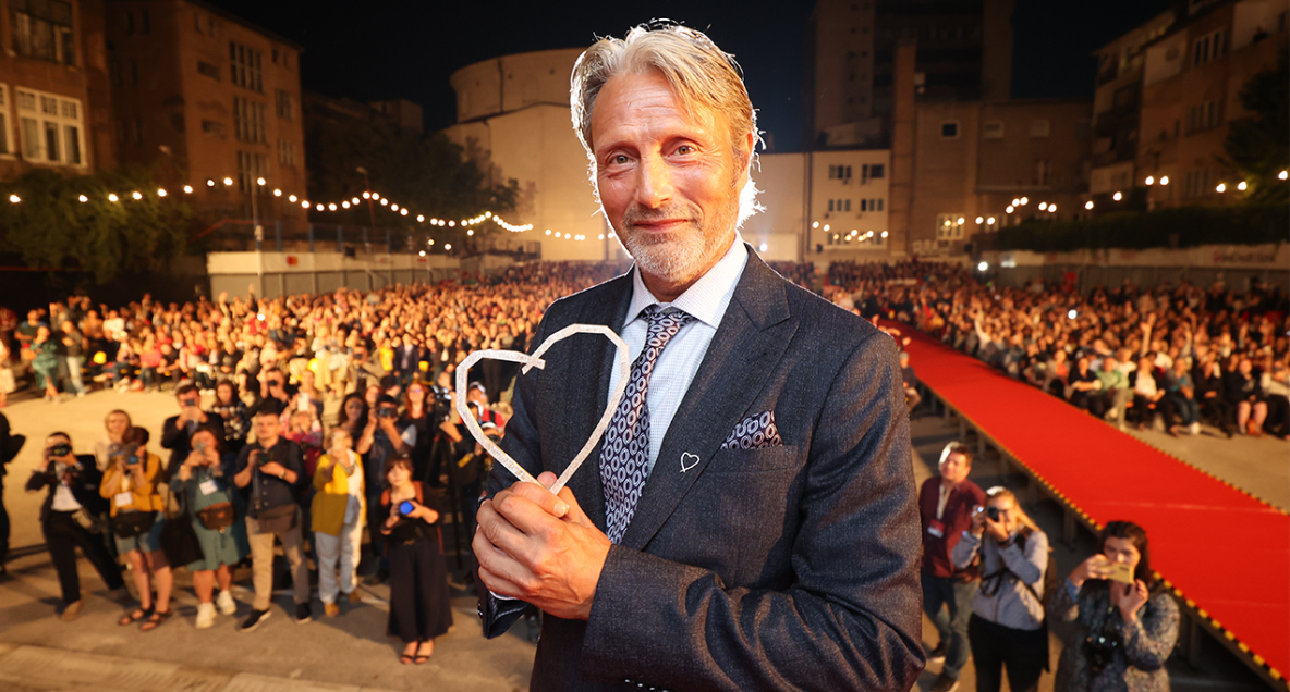 Mads Mikkelsen om Johnny Depp: Vi må se om han kommer tilbage