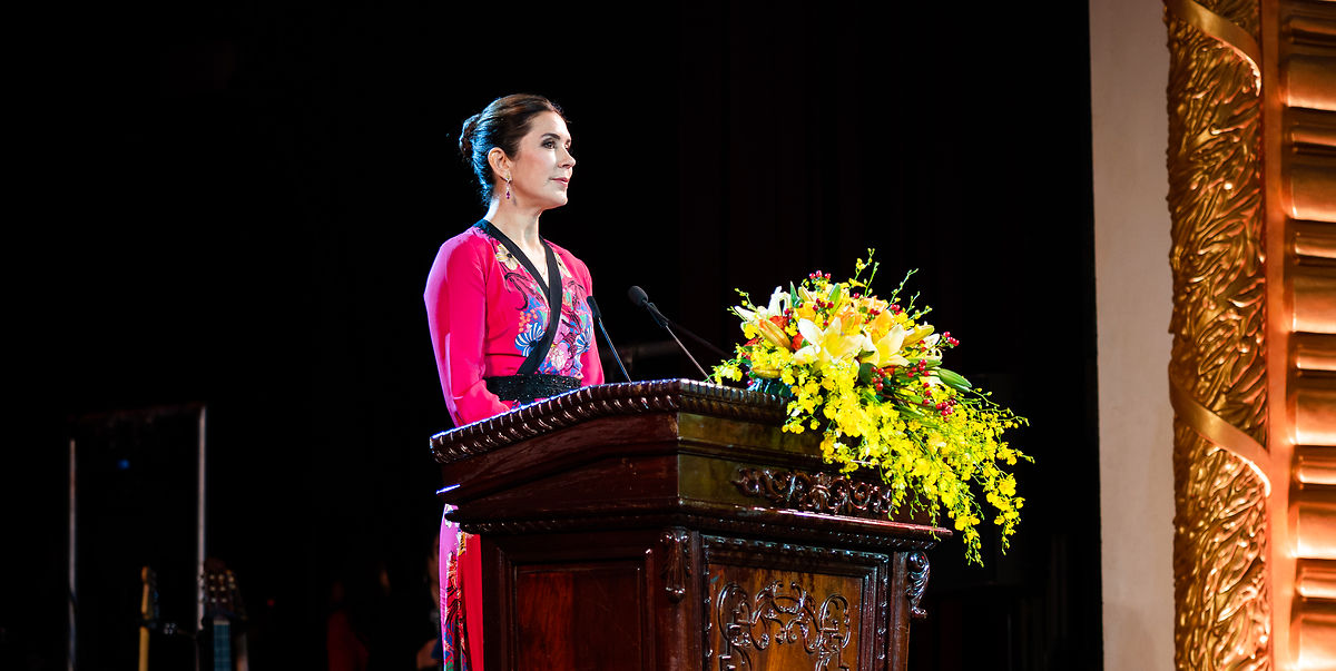 Kronprinsesse Mary overraskede under scene-brøler: Kort efter bryder salen ud i grin