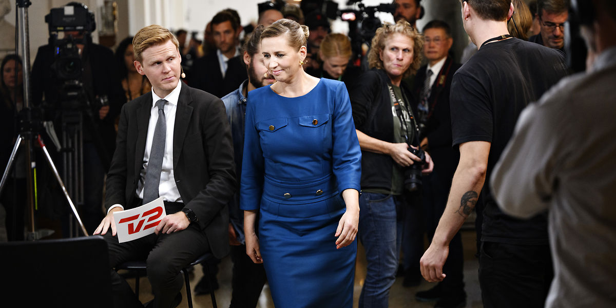 Mette og Barbara drak champagne på 1. klasse: Embedsmænd måtte nøjes med monkey-class