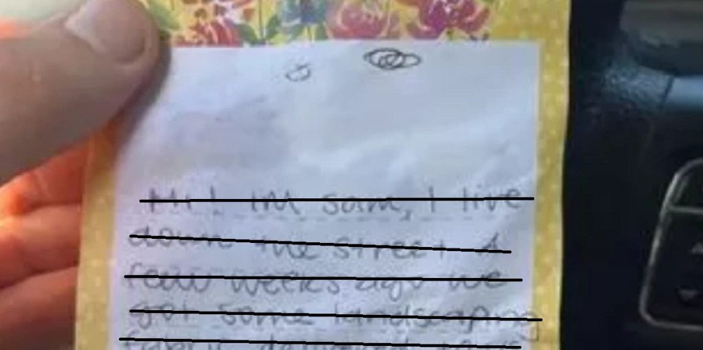 Mand ventede i evigheder på en bestilt pakke – så modtager han en uventet seddel