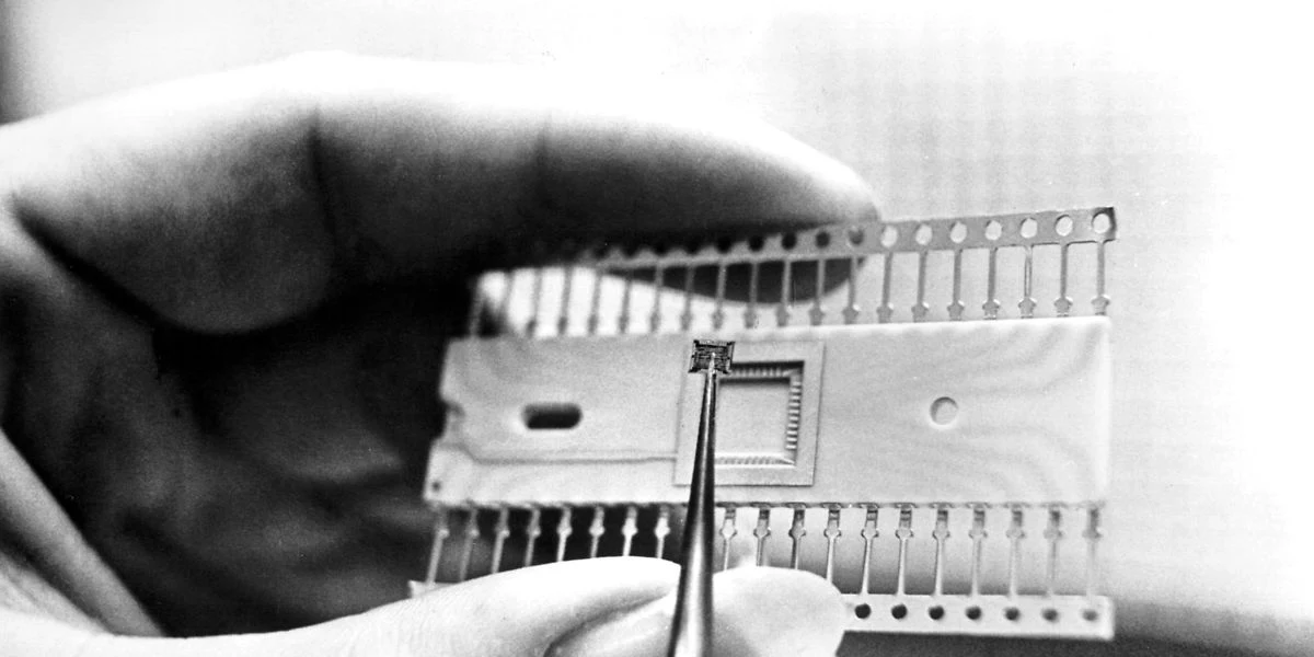 Svensk virksomhed: Mikrochip kan hjælpe med at scanne coronapas