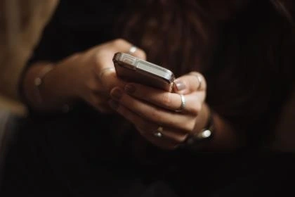 Sjællandsk ægtepar vandt 10.000 kroner i Lotto: Da de tjekkede ‘svindel-sms’ gik fejlen op for dem