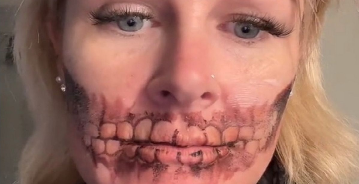 Kvinde bærer skræmmende ansigtstatovering til Halloween: Bekymringen bliver stor, da hun vil tage den af
