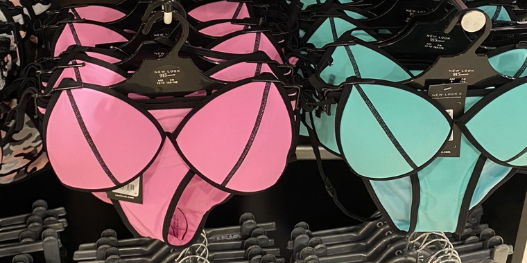 Modebrand i modvind efter salg af bikinier med push-up til små piger