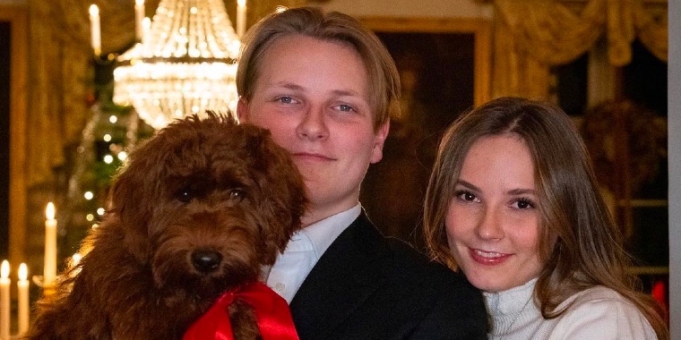 Norsk kongefamilie har fået nyt medlem: Har de virkelig døbt hunden det?